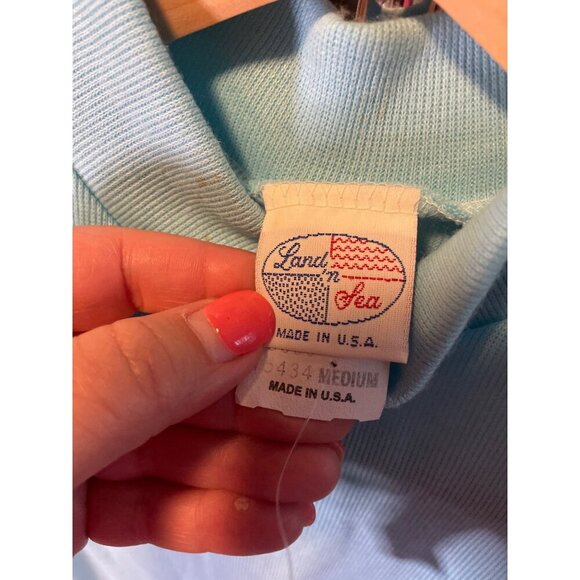 Land 'n Sea NWT Light Blue Sleeveless High Neck Top SZ Medium - Picture 4 of 7